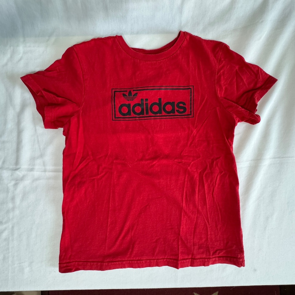 Adidas Cotton Boys Red T-shirt Size Medium Black Logo